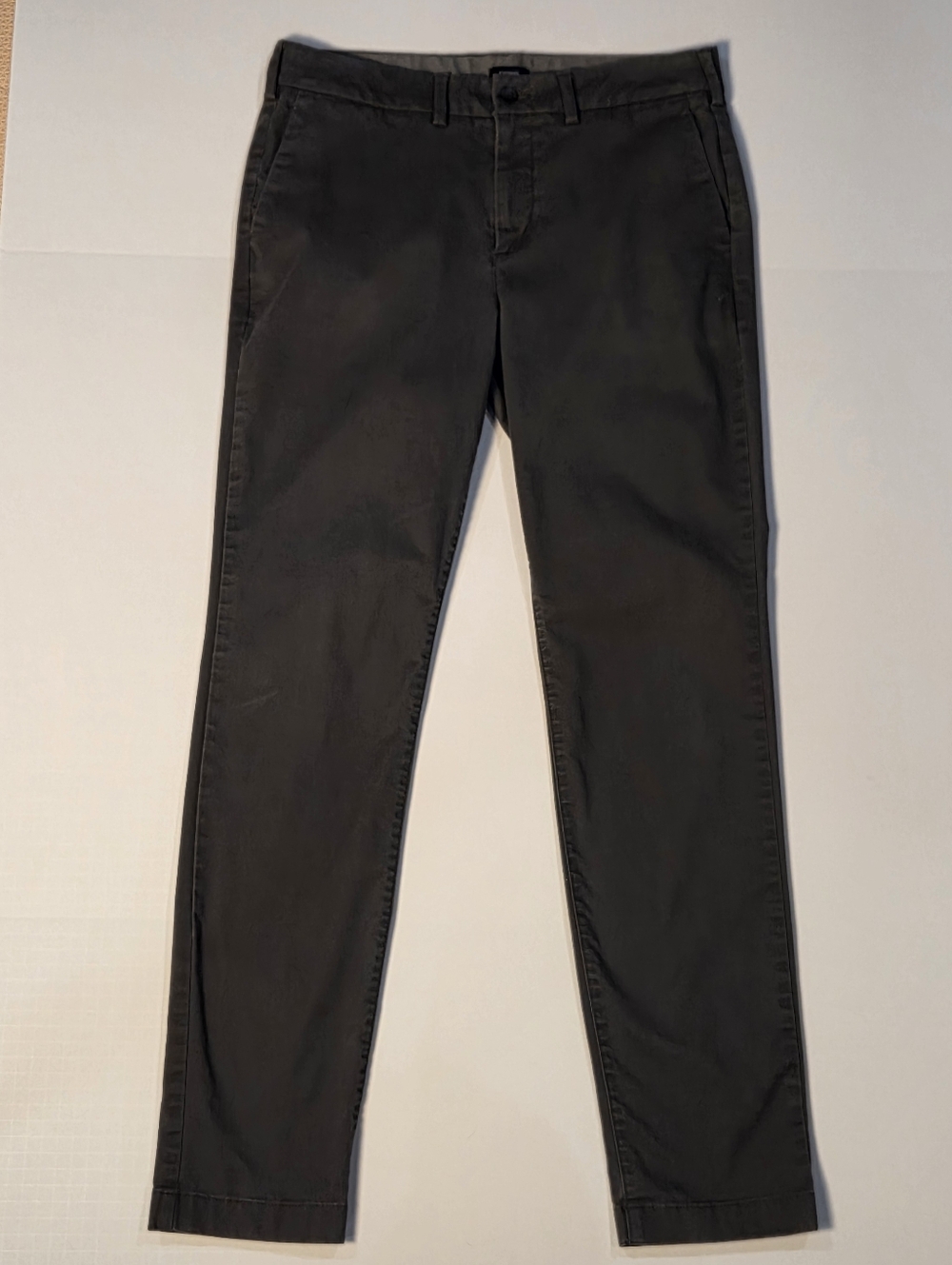 Express Men's Skinny-Fit Chinos Charcoal Gray Modern Minimalist Bus Casual 32x34